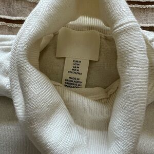 H&M Women's White Turtleneck Sweater